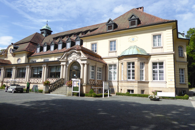 Kurhaus mit Café (links) und Grafikmuseum (rechts) - 2021